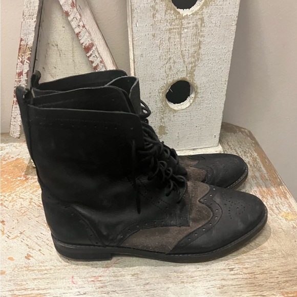 Free People Black Distressed Womens Lace up Boots Size 41/8.5 - Picture 2 of 10